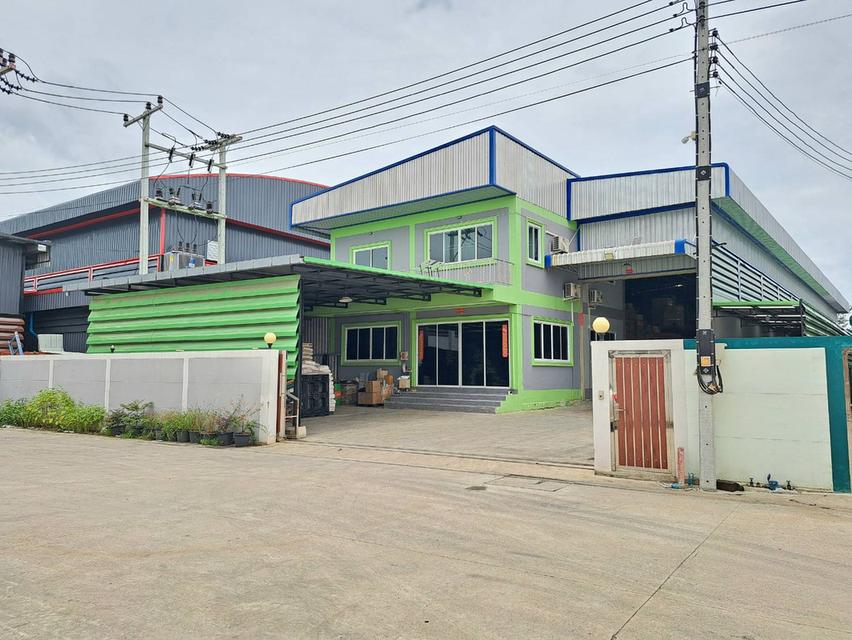 โรงงานมือสองสมุทรสาคร 1100 ตรม. มีใบรง.4 พร้อมออฟฟิศ2ชั้น สภาพสวยพร้อมใช้ทันที แถมsolar cell/หม้อแปลง500กิโลวัตต์ ซอยสี่วาพาสวัสดิ์-พันธุวงษ์