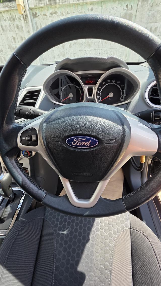 FORD FISTA 1.6 สภาพดีมาก 14