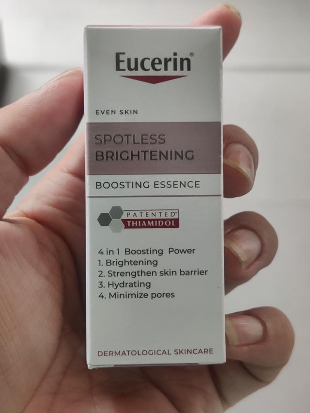 Spotless brightening boosting essence