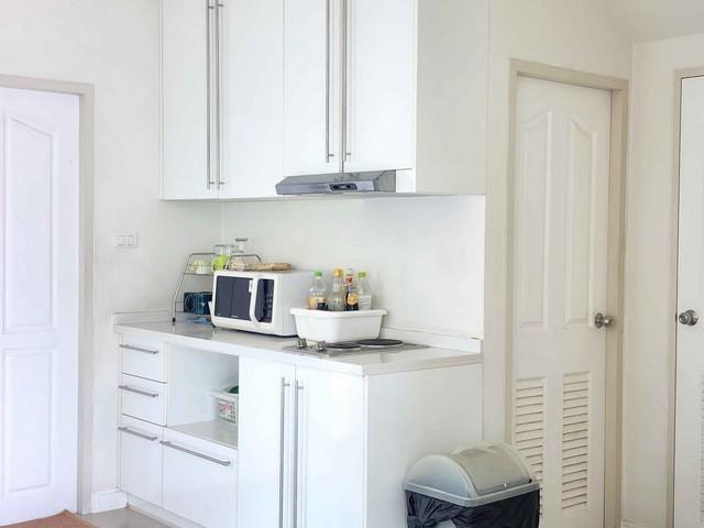 ให้เช่าบ้านเดี่ยว2ชั้น 4นอนหมู่บ้านสัมมากรรามคำแหง162-1 ย่านรามคำแหงราษฎร์พัฒนาร่มเกล้าตกแต่งพร้อมอยู่ ติดถนนรามคำแหง ใกล้มอเตอร์เวย์ – สุวรรณภูมิ MRT 9