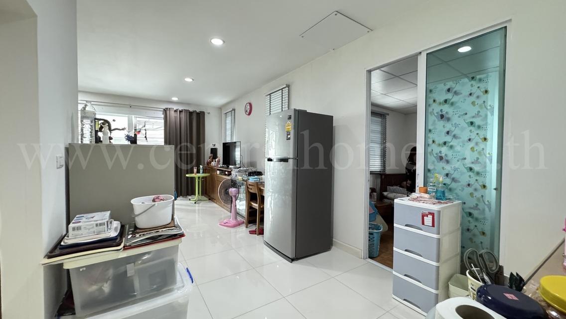ทาวน์โฮม 3 ชั้น บ้านกลางเมือง รัชดา - วงศ์สว่าง หลังริม  6