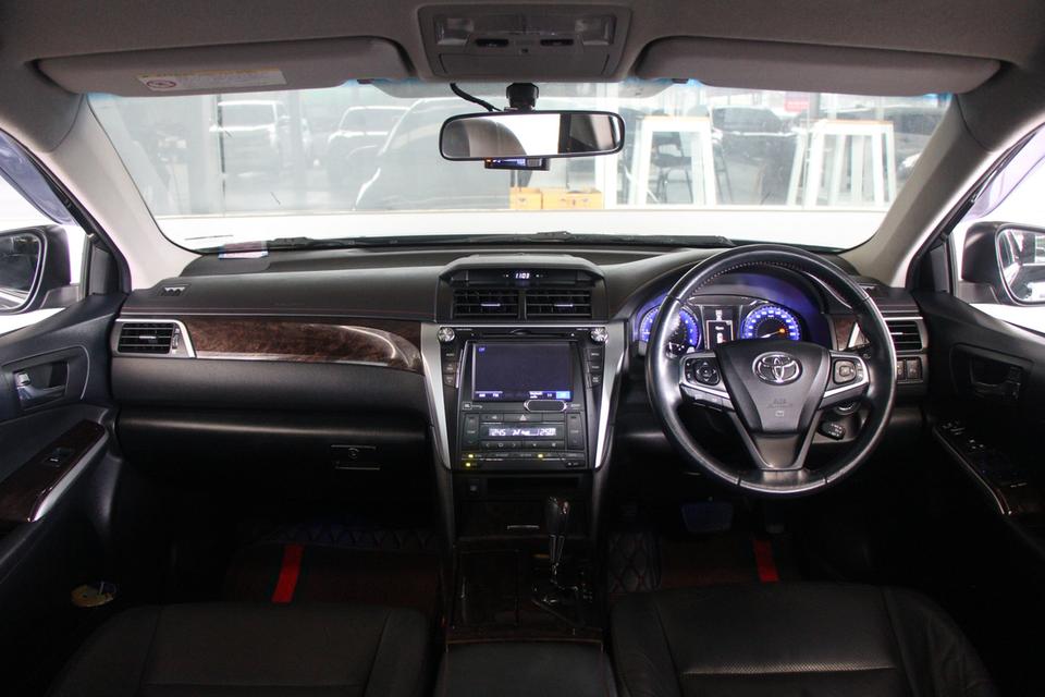 Toyota Camry 2.0G Extremo  5