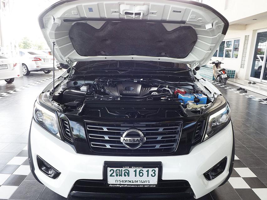 (แจ้งรหัสรถ KCY1613) NISSAN NAVARA NP300 KING CAB CALIBRE 2.5 E BLACK EDITION เกียร์ธรรมดา ปี 2019 ขาว-ดำ รูปที่ 13