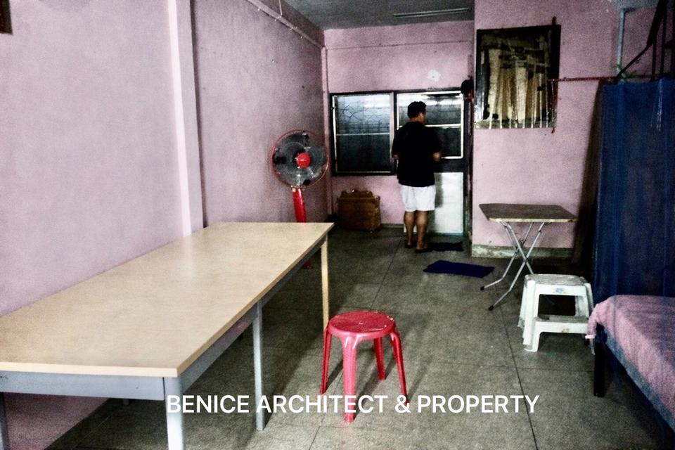 ขาย !!! ทาวน์เฮ้าส์ 2 ชั้น ทำเลทอง ใกล้แยกบางนา 4