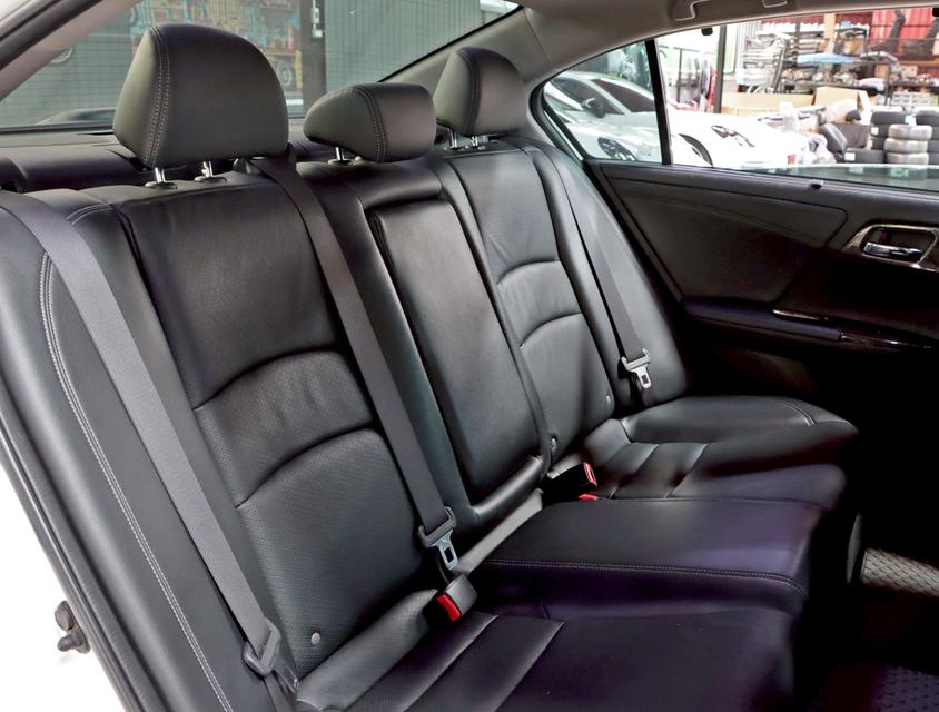 HONDA ACCORD 2.0 EL i-VTEC ปี13จด15สภาพกริ๊บๆ เครื่อง+ช่วงล่างแน่น ไมล์น้อย 13