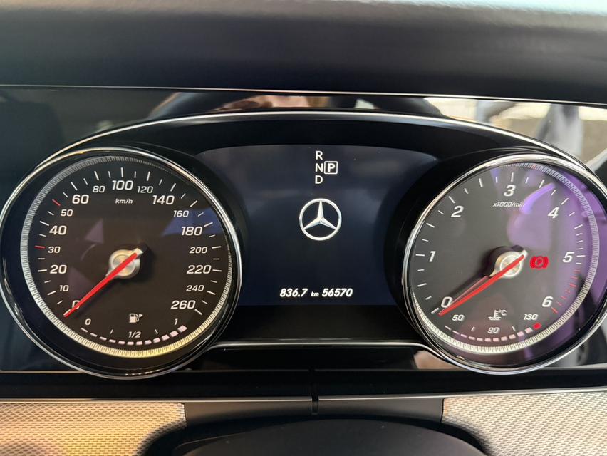 Mercedes Benz E220d Sport รูปที่ 20