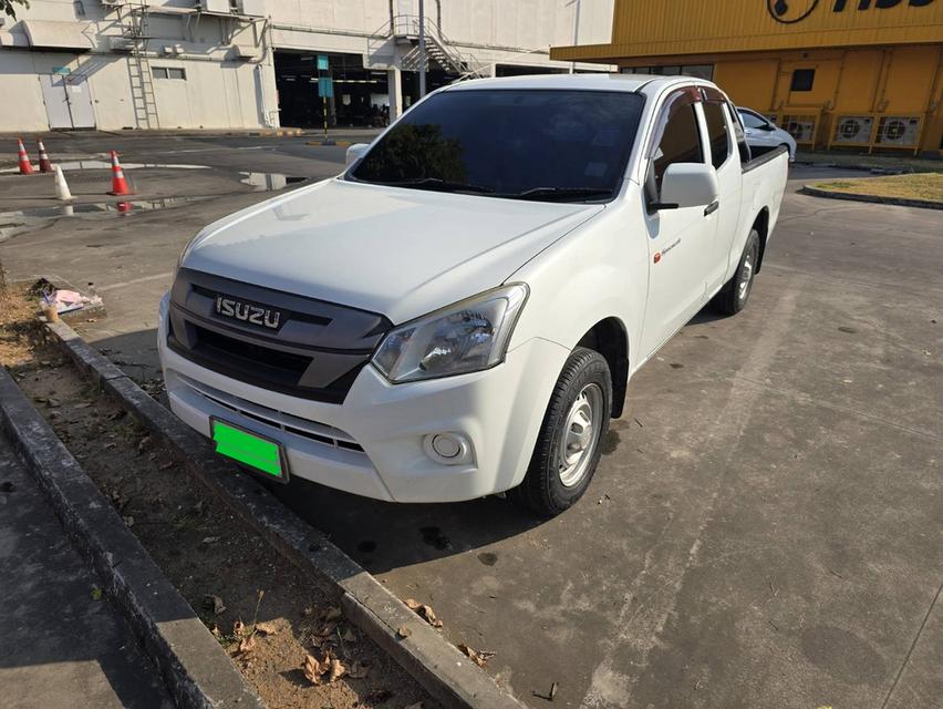 รถยนต์ ISUZU D-MAX 2019 สีขาว