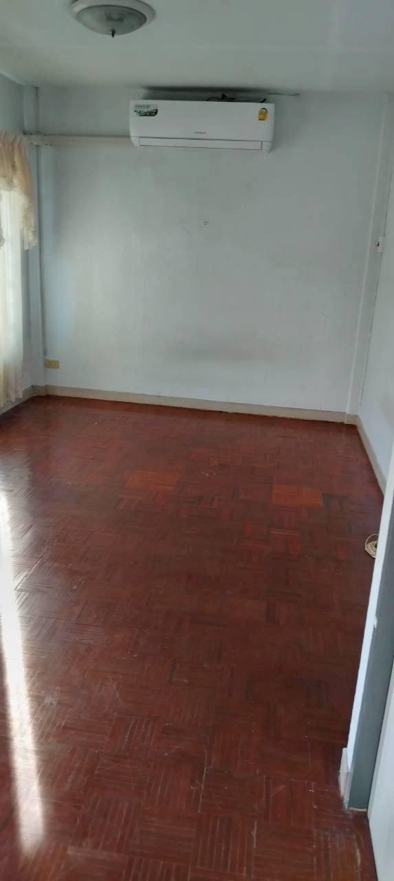 บ้านมือสองทาวเฮ้าส์18ตารางวา 11