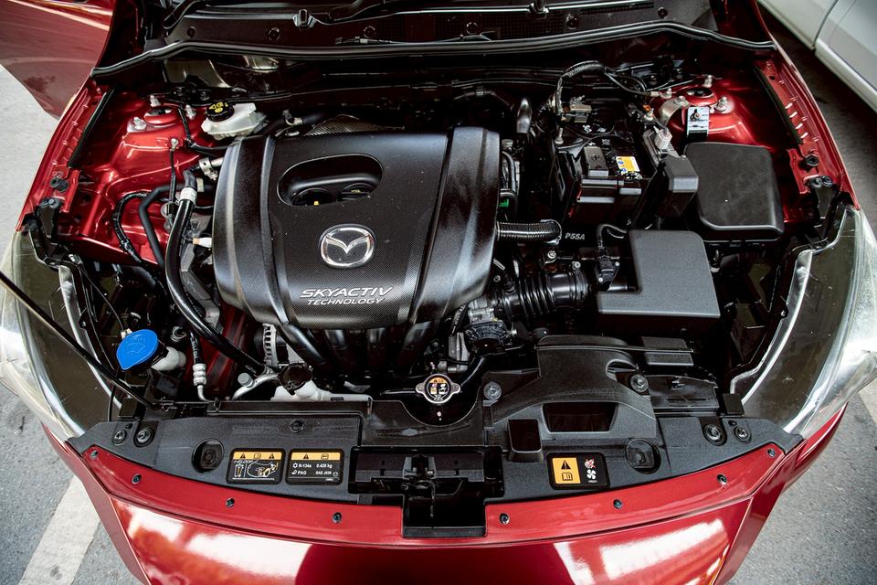 Mazda2 1.3 HighConnect Sport MNC ปี 2018 สีแดง 8