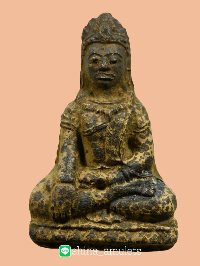 พระเทริดขนนก เนื้อดิน