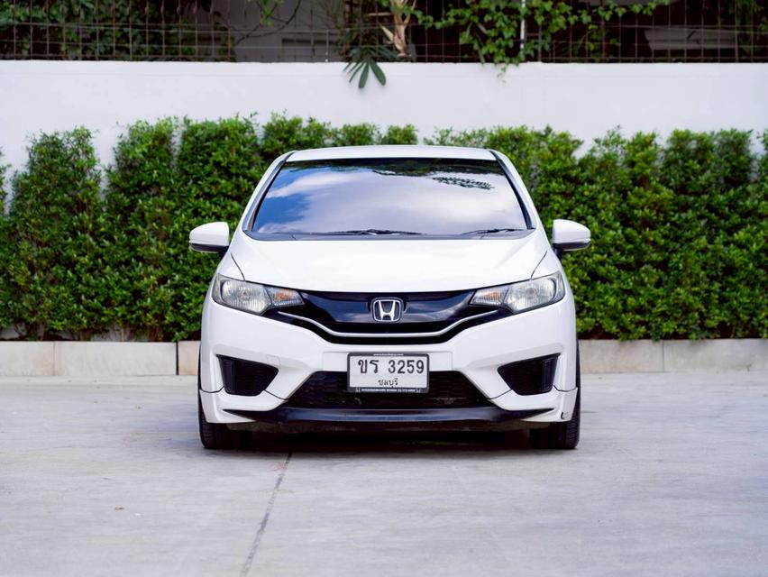 Honda Jazz 1.5V ปีจด 2015 ประกันเครื่องเกียร์3ปี3หมื่นkm 4