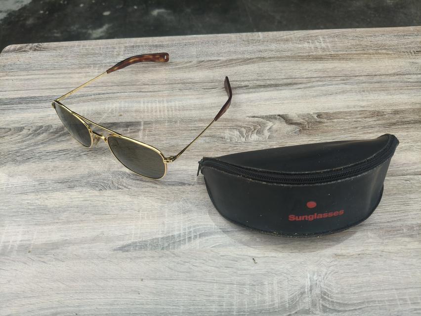 แว่นกันแดด AO SKYMASTER CLASSIC 20