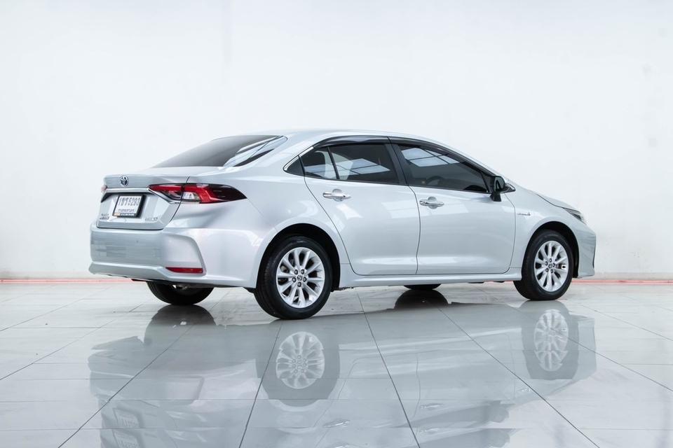 รหัสรถ 2A782  ALTIS 1.8 HYBRID ENTRY 3