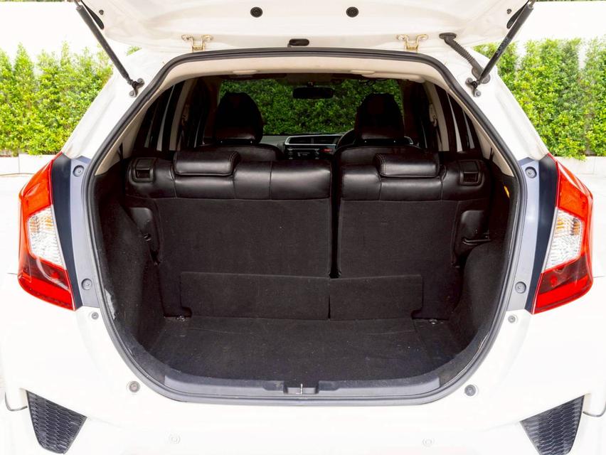 Honda Jazz 1.5V ปีจด 2015 ประกันเครื่องเกียร์3ปี3หมื่นkm 12