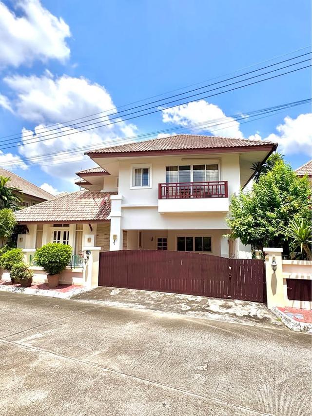 🏡🎉 บ้านเดี่ยวสองชั้น ในโครงการ บ้านมือสองสภาพสวย #สารภี - ราคา 5.5 ล้านบาท 🔥新建房屋出售 4 卧室 3 卫生间 - 价格 5.5 MB 🔥 1