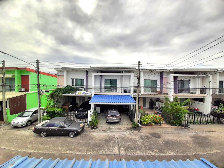 ทาวน์โฮม 2 ชั้น รีโนเวทใหม่ทั้งหลัง ม.พฤกษาทาวน์ เน็กซ์ ลอฟท์ ซ. 8 พุทธมณฑลสาย 4 เนื้อที่ 18.1 ตรว. 3 นอน 2 น้ำ 2 จอด  เหลือ 1.65 ล้าน โทร.085 0732541 16