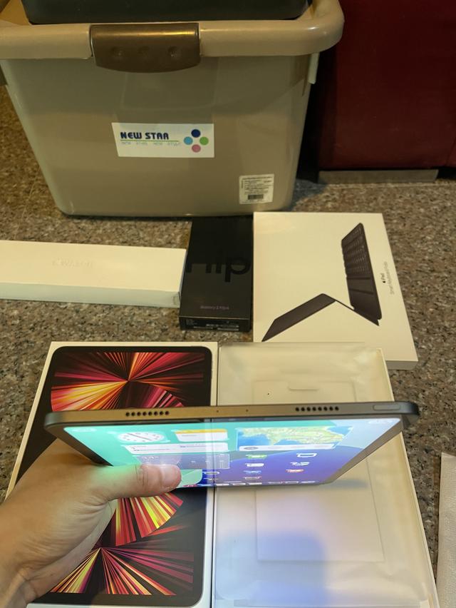 ขายiPadPro11นิ้วM1สีSpace Black256กิ๊กสูนTrueยกกล่องอีมี่ตรงสวยๆถูกๆใช้งานดี