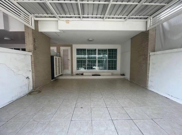 ทาว์นโฮม 3ชั้นหมู่บ้านภณาสิริเรสซิเด็นท์ 3ห้องนอน ซ.มัยลาภ มีเฟอร์ครบ พร้อมอยู่ 3