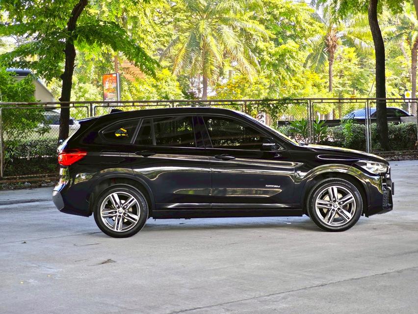 ขายรถ BMW X1 2.0 sDrive 1.8d M Sport ปี 2017 สีดำ เกียร์ออโต้ 8