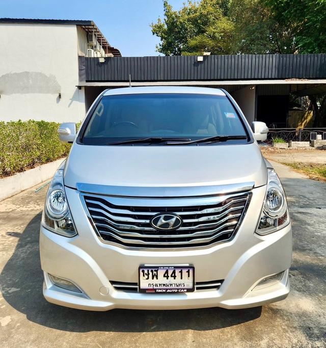 ขาย Hyundai H1 Grand Starex ปี13 2