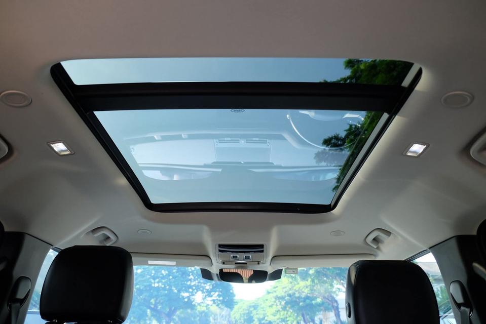 Defender (110) P400e 19