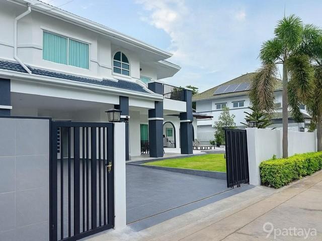 ขายบ้านเดี่ยว 2 ชั้น 116 ตร.ว. หมู่บ้านกรีนฟิลวิลล่า 2 (เขาน้อย) พร้อมสระว่ายน้ำ เฟอร์นิเจอร์ครบ 2