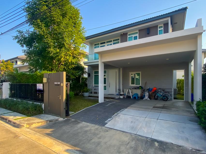 ขายบ้านเดี่ยว มัณฑนา มอเตอร์เวย์–กรุงเทพกรีฑาตัดใหม่ พร้อมเข้าอยู่ ทำเลดีใกล้ Airport Link ลาดกระบัง 1