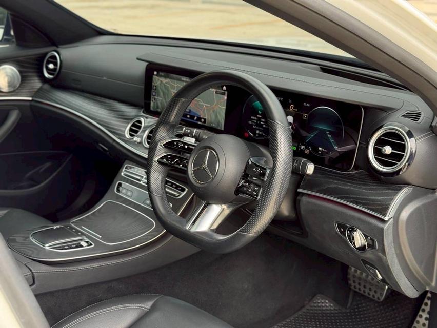 Mercedes Benz E300e AMG Dynamic Facelift (W213) รูปที่ 5