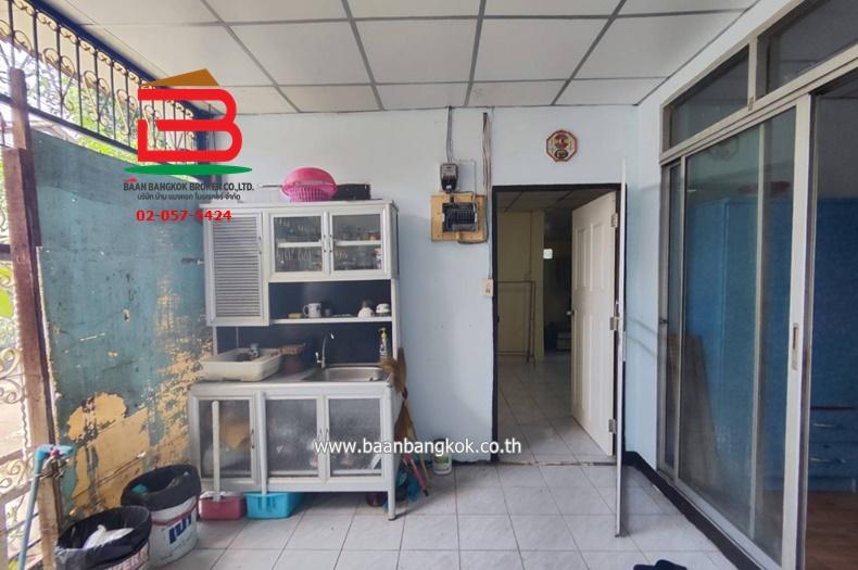 บ้านเดี่ยว โชคชัย 4 ซอย 36 แยก 1-5 เนื้อที่ 44 ตรว. ถนนโชคชัย 4 เขตลาดพร้าว 4