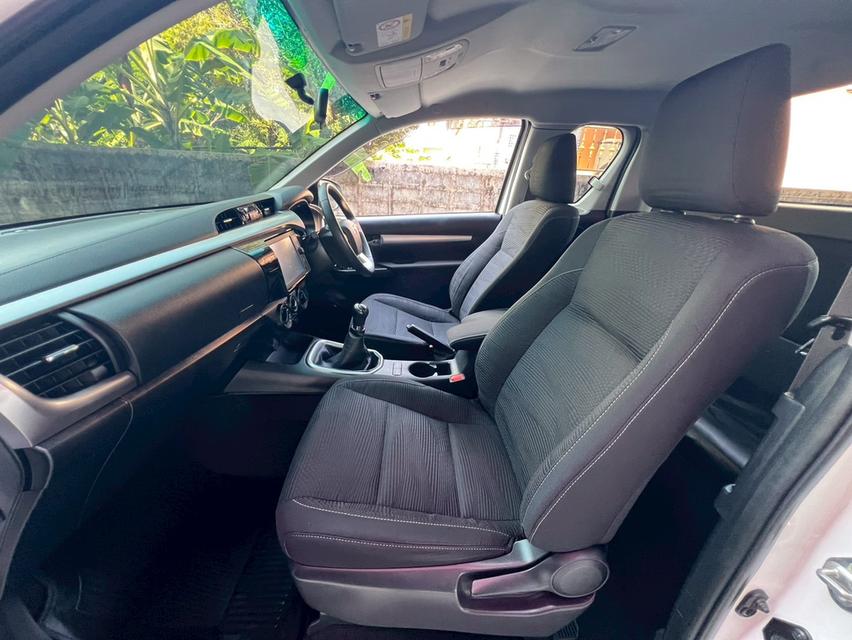 ปี 2022 TOYOTA HILUX REVO, 2.4 MID Z EDITION ไมล์แท้ 62,283 โล มือเดียว รูปที่ 11