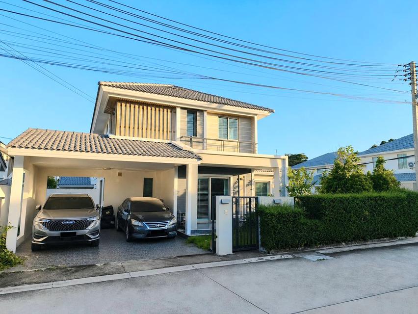บ้านให้เช่า บ้านเดี่ยว 2 ชั้น หลังมุม 65 ตร.วา พร้อมอยู่  หมู่บ้านไลฟ์ อิน เดอะ การ์เด้น บ้านฉาง ระยอง 1