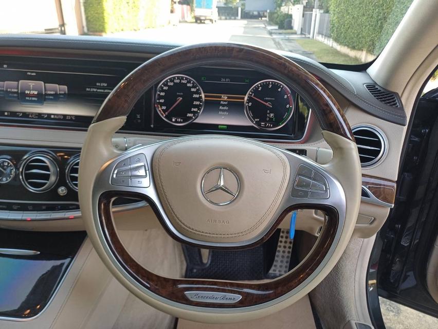 2015 BENZ S300 BLUETEC HYBRID AMG หลังคาแก้ว 12