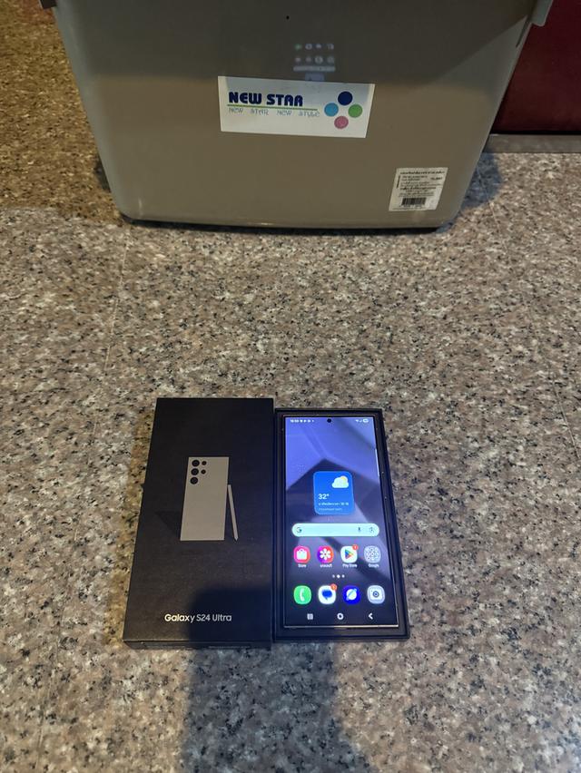 ขายๆๆๆถูกSamsungS24UltraสีTitanuim Gray 512กิ๊กมีกล่องอีมี่ตรงสูนTrueสภาพสวยการใช้งานดีเยี่ยมทุกๆฟังชั่นเครื่องรีสโตได้ตลอดไม่มีติดแอคเค้าใดๆคับ ( จอข