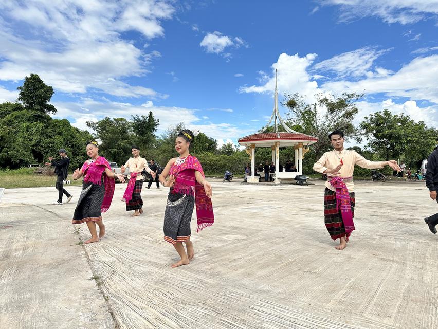 ดนตรีแห่งานศพ ดนตรีและการแสดงหน้าไฟ 3