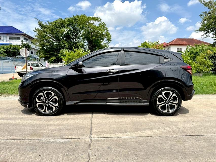 HRV 1.8EL SUNROOF ปี2018 รถบ้าน สภาพสวย เข้าศูนย์ทุกระยะ บุ้คเซอร์วิสครบ