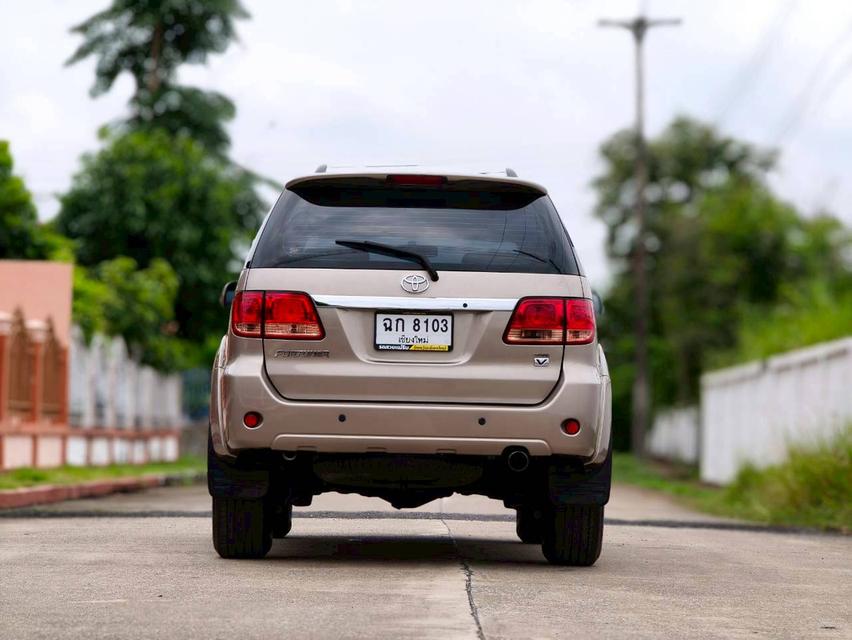 Toyota fortuner 3.0 v 4wd ปี 2006 ตัวท็อป ไมล์น้อย สภาพสวย น็อตเดิม รูปย่อยที่ 4