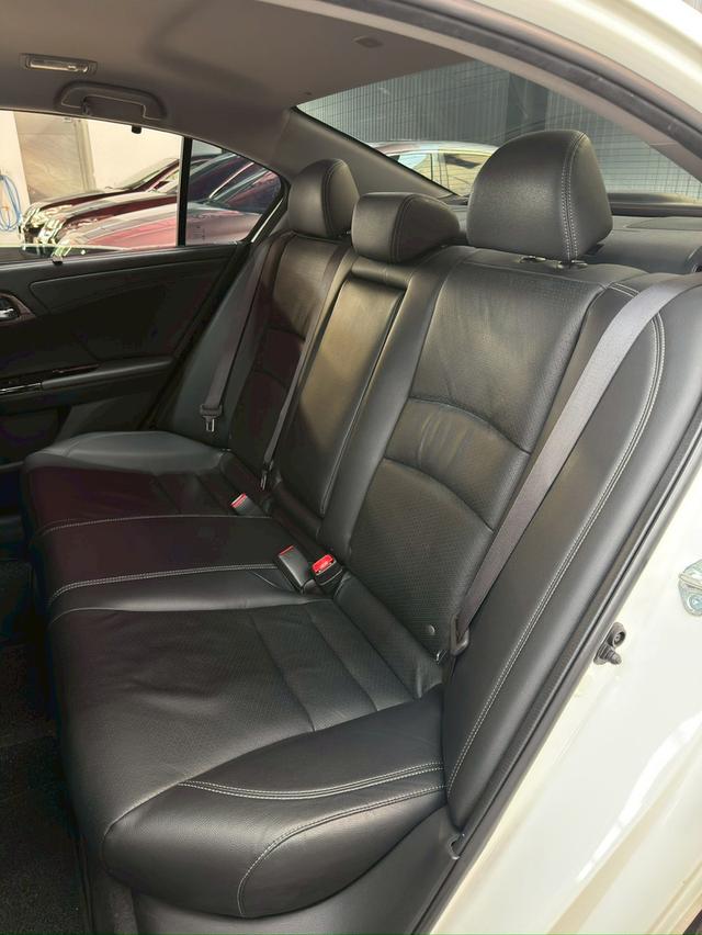 HONDA ACCORD 2.0 EL ปี 2017 รูปที่ 15