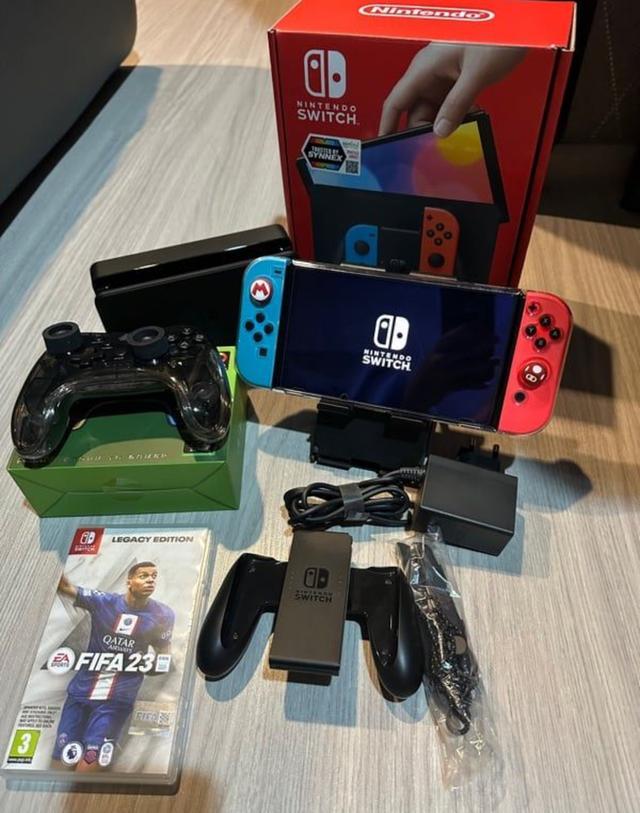 Nintendo Switch OLED พร้อมเกม