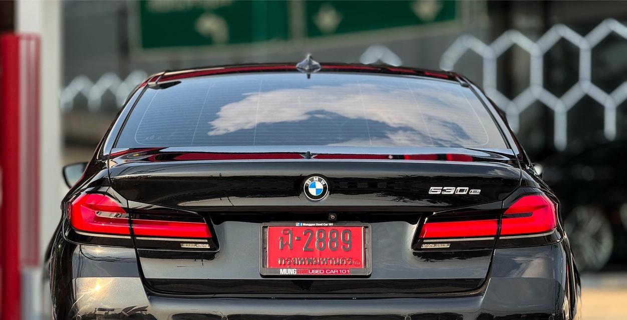 รหัสรถ MCA2889 2022 BMW 530e M-SORT LOOK Plug-in Hybrid G30 18