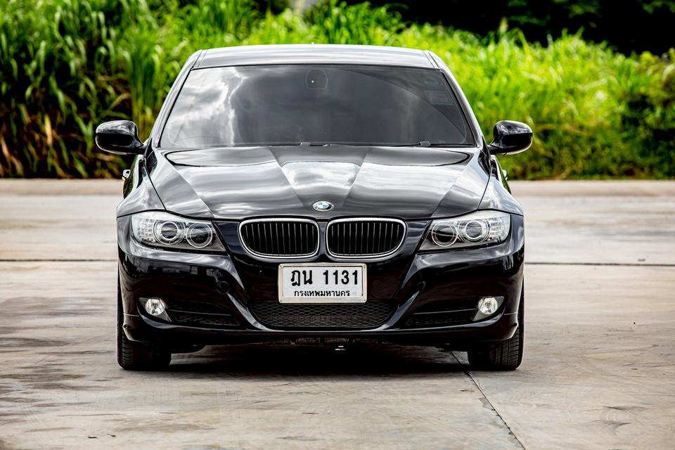 Bmw 318i ปี 2010 สีดำ มือเดียวป้ายแดง