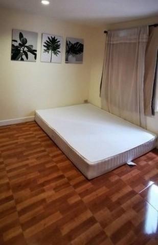 ให้เช่าทาวน์โฮม 4.5 ชั้นซอย วิภาวดีรังสิต 20 บุษราคัมเพลส 5 ห้องนอน 6 ห้องน้ำ แอร์ 7 เหมาะทำออฟฟิศได้ 4