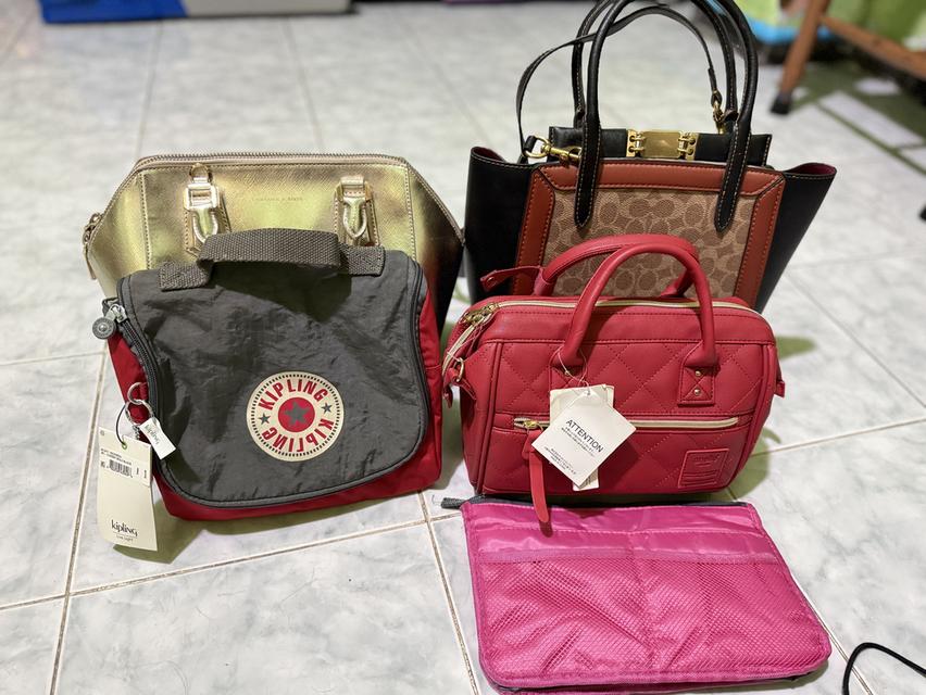 ขายกระเป๋าซื้อมาไม่ได้ใช้ขายเหมา