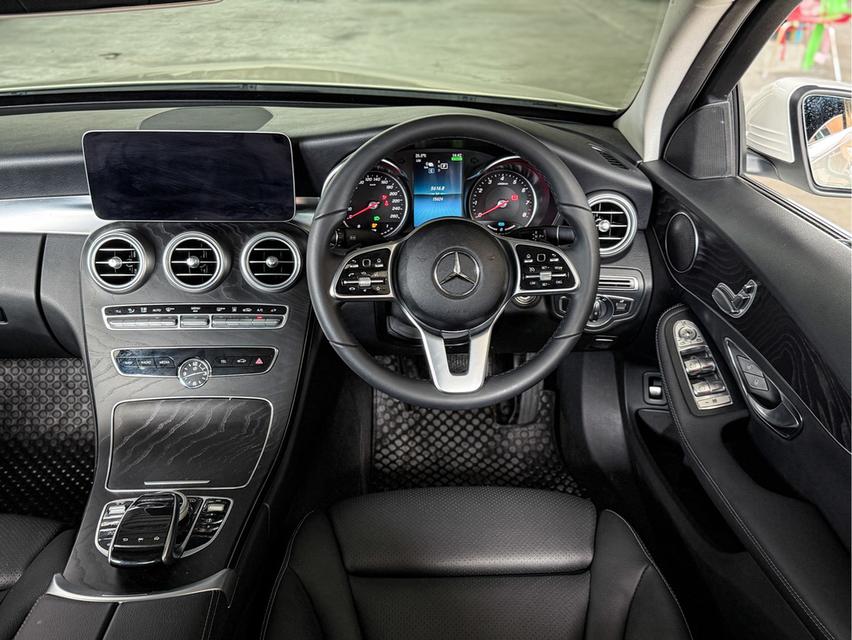 2019 BENZ C-CLASS, C300e AVANTGARDE W205  6
