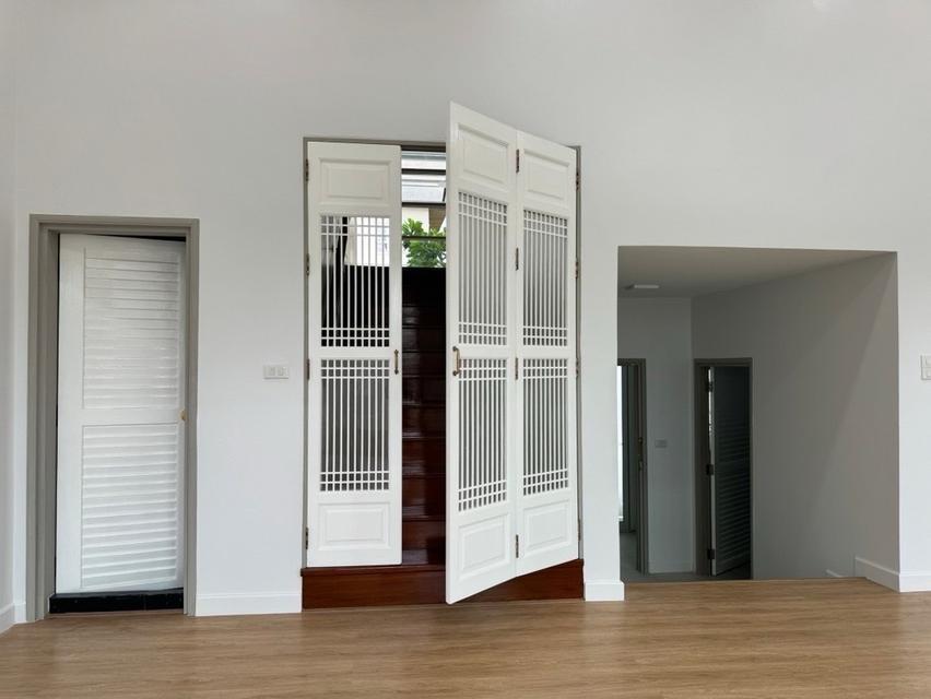 ขายด่วนทาวน์เฮาส์ 3 ชั้น - สุขุมวิท 31 6