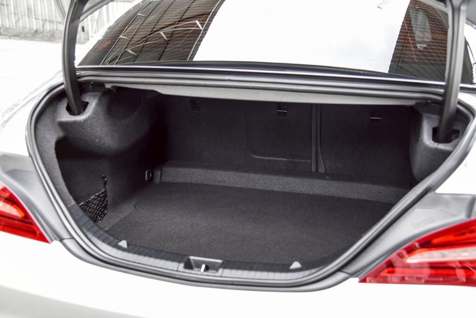 รหัสรถ CBL9059 Mercedes-Benz CLA200 1.6 Urban W117 AT 2017