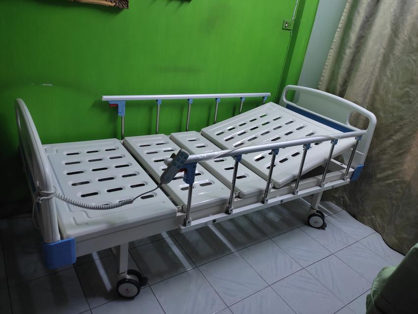 เตียงไฟฟ้าผู้ป่วยมือสองรวมที่นอนเป่าลมสำหรับแผลกดทับ