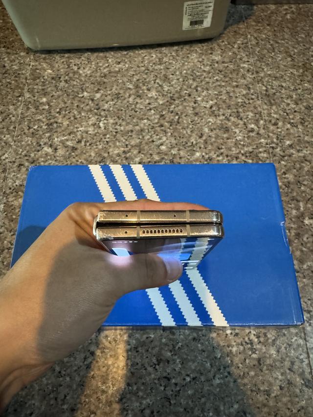 ขายๆๆๆถูกSamsungFold4 5G สีใหม่หายากBeige256กิ๊กสูนTrueสภาพสวยการใช้งานดีเยี่ยมทุกๆฟังชั่นเครื่องรีสโตได้ตลอดไม่มีติดแอคเค้าใดๆคับ   สภาพ: 90%   ราคา: 3