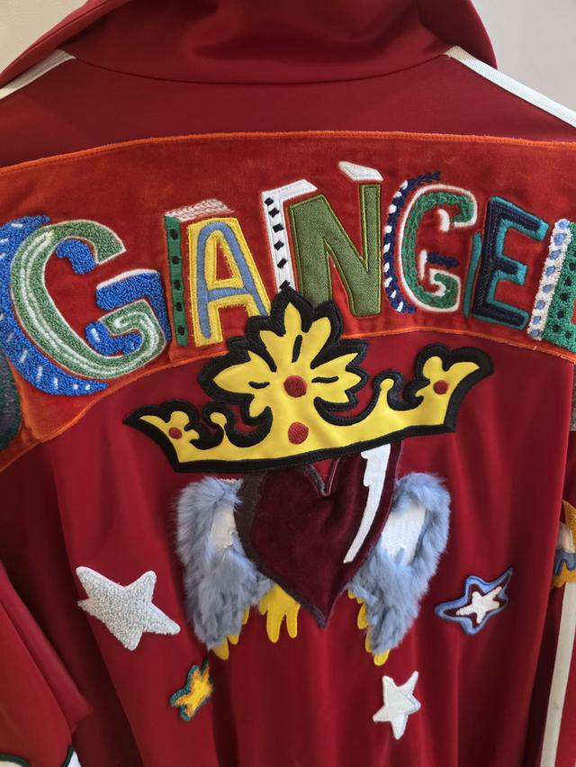 เสื้อแขนยาวแบร์น dolce and gabbana 6