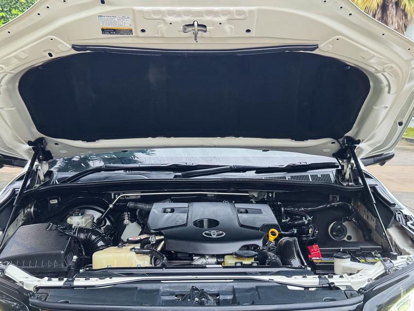 (แจ้งรหัสรถ AVA7357) 💥⭐️ Toyota Fortuner 2.8 GR Sport AT 4WD Black Top ปี 2022 รูปที่ 20