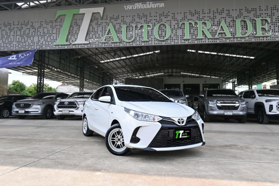 Toyota Yaris ativ 1.2 entry  5